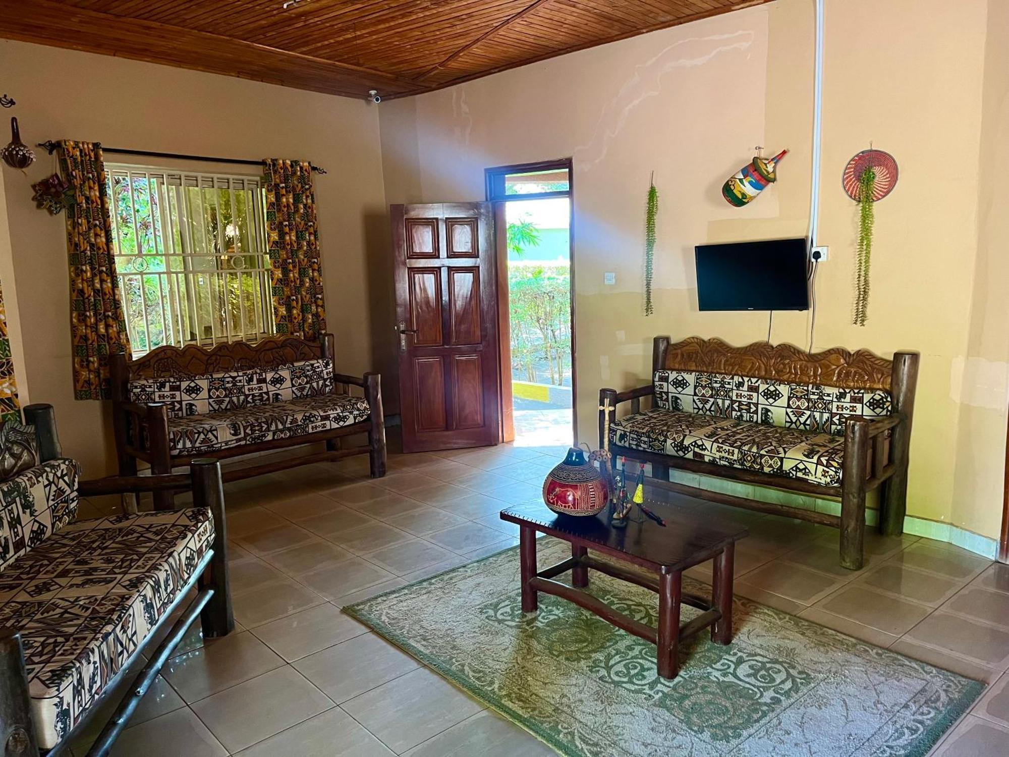 Lavic Country Resort Adjumani Ngoại thất bức ảnh