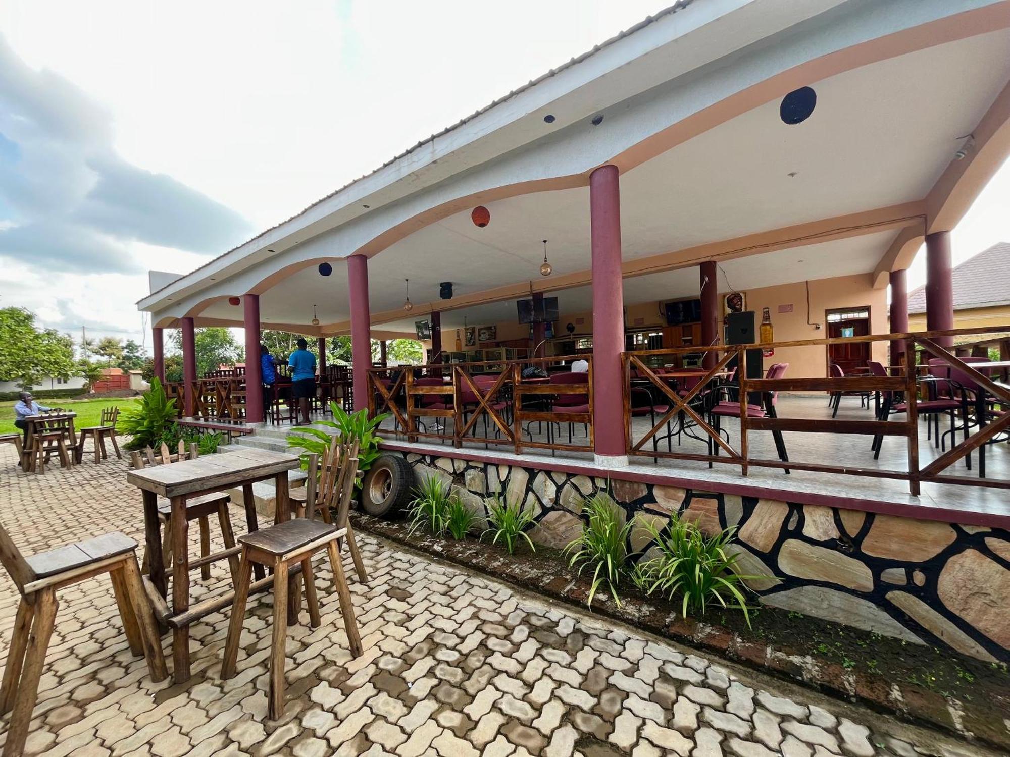 Lavic Country Resort Adjumani Ngoại thất bức ảnh