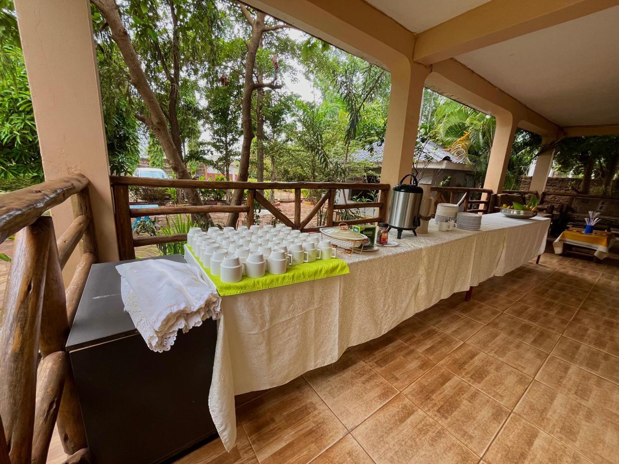 Lavic Country Resort Adjumani Ngoại thất bức ảnh